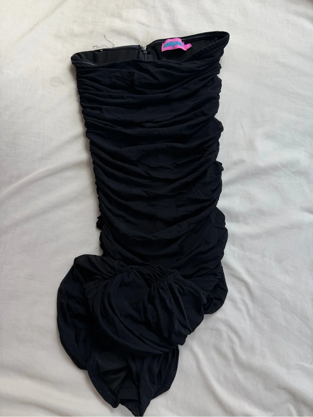 Edikted Ruched Mini Dress Strapless - Picture 4 of 4